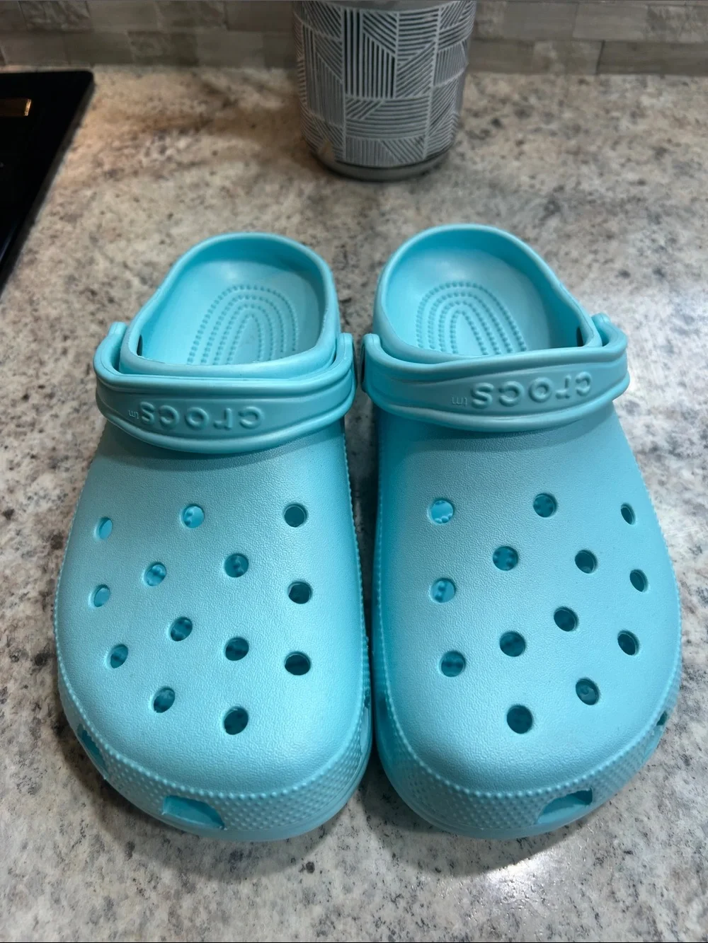 CROCS Classic Clog in Aqua